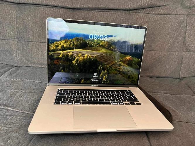 Macbook Pro Touchbar 2019, clavier AZERTY, cy ...