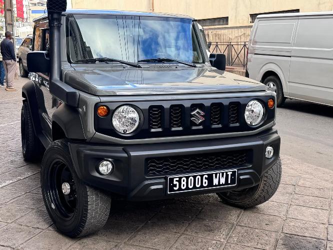 Suzuki JIMNY
                          2024, ...