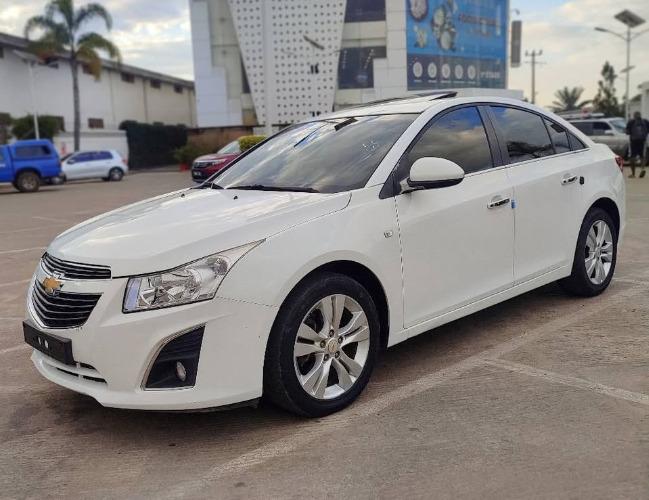 Chevrolet Cruze LTZ
                         ...