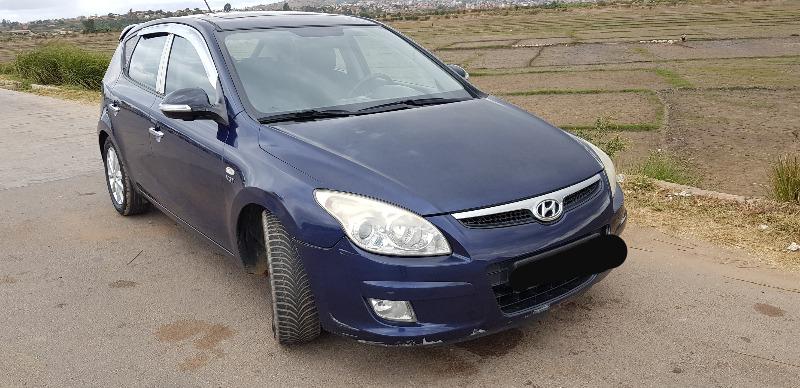 Hyundai i30 
                      Année 200 ...
