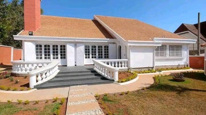   Villa basse indépendante a louer Mandrosoa  ...