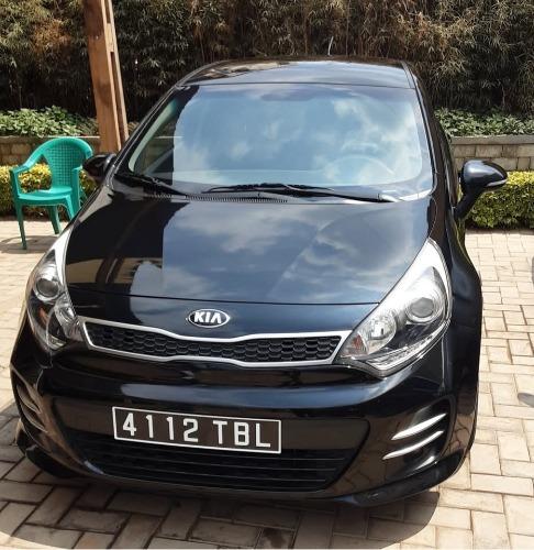 KIA RIO    vitesse manuelle
faible kilometri ...