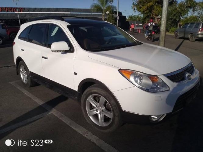 HYUNDAI VERACRUZ    Bien entretenu ,propre,cl ...