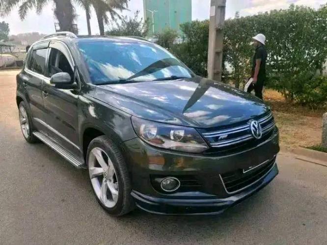VW Tiguan phase 2
                       Mot ...