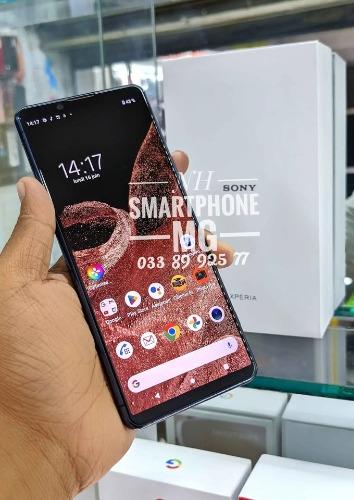 SONY XPERIA 5 MARK II
                       ...