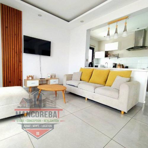 APPARTEMENT T4 A LOUER ANTSAKAVIRO            ...