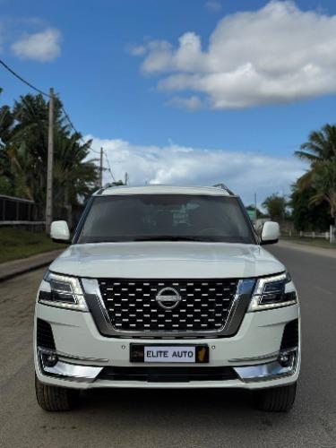 NISSAN PATROL Y62 V8
                        ...