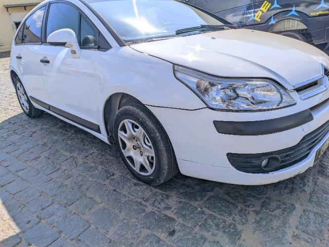Citroën C4
               année 2006
Moteur ...