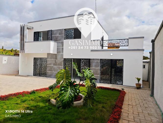 Villa F5 en location 𝗔𝗠𝗕𝗢𝗛𝗜𝗕𝗔𝗢 𝗠𝗔? ...