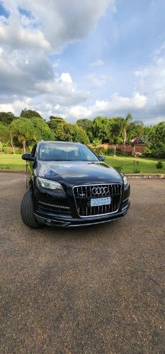 Audi Q7
               fulls options 7places ...
