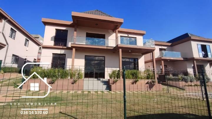 Location Villa à louer IVATO Andraondrikely 