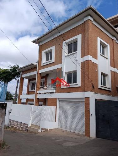 VILLA F6 À  LOUER À IVANDRY
Idéal pour burea ...