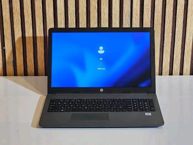 HP 250 G7
             À vendre : HP 250 G7  ...