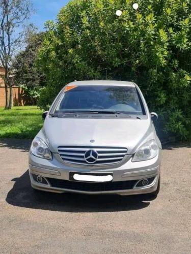 Mercedes Classe B180 CDI
                    ...