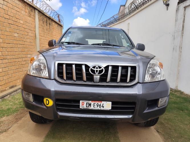 Toyota Prado 120
         À vendre - Moteur  ...