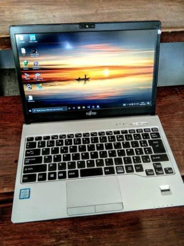 FUJITSU LifeBook S938/S
             PC Port ...
