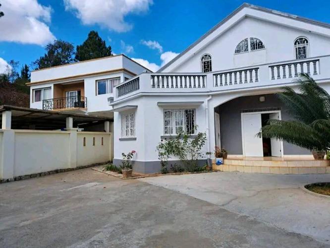 Villa a étage 
              avec ou sans me ...