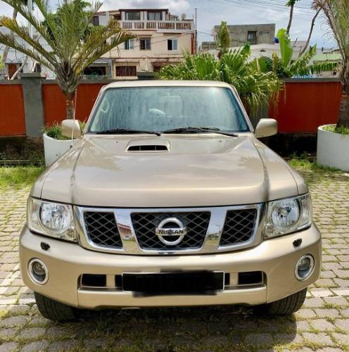 NISSAN PATROL Y61 Phase 3
               À V ...