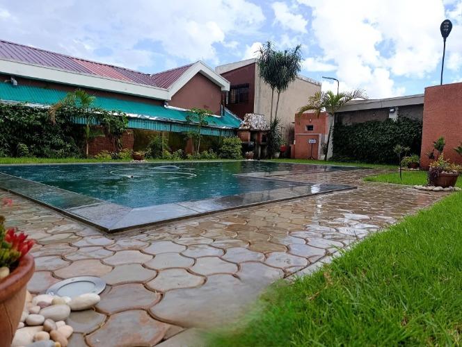 À LOUER  Villa basse INDÉPENDANT avec piscine ...