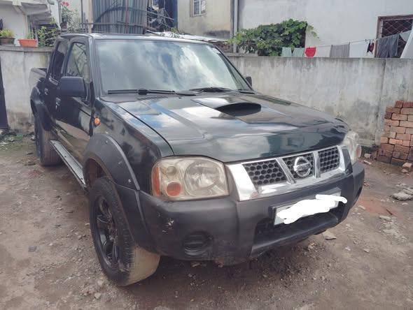 4×4 Nissan Ax