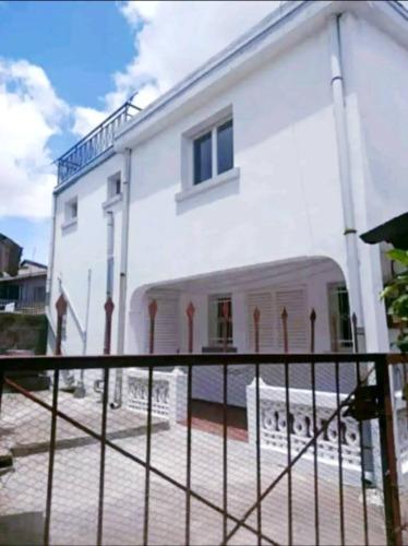 maison indépendante a louer  Analamahitsy Tan ...