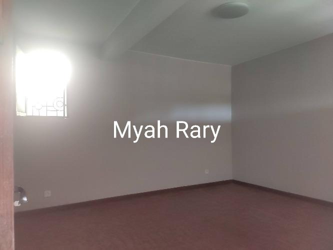 Appartement à louer au 3ème étage
 Lieu: Man ...