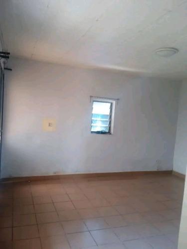 aison basse a louer ankadifotsy 
2 grande ch ...