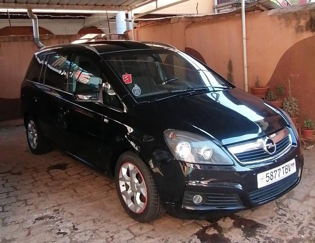 OPEL ZAFIRA B II phase2 édition limité (voitu ...