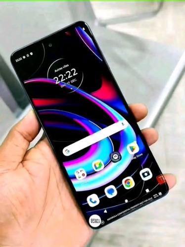 MOTOROLA  EDGE UW  2021    
Ram 6Go 
Stocka ...