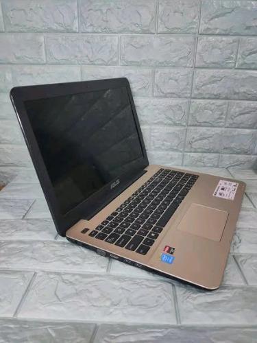 #ASUS_X555LD   
Core i5-4200U CPU @ (4Cpus)  ...