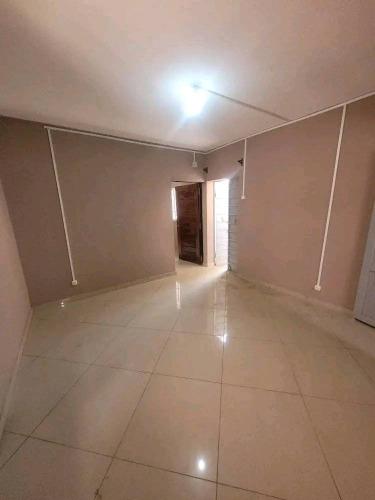 TRANO AHOFA AMBOLOKANDRINA ANKAIK ECOLE PRIX  ...