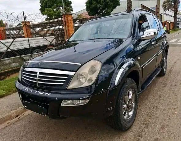 Rexton phase2, 7places, moteur diesel turbo 5 ...