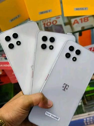 T-Mobile REVVL    
🔹 Snapdragon 6 Gen 1
🔹 ...