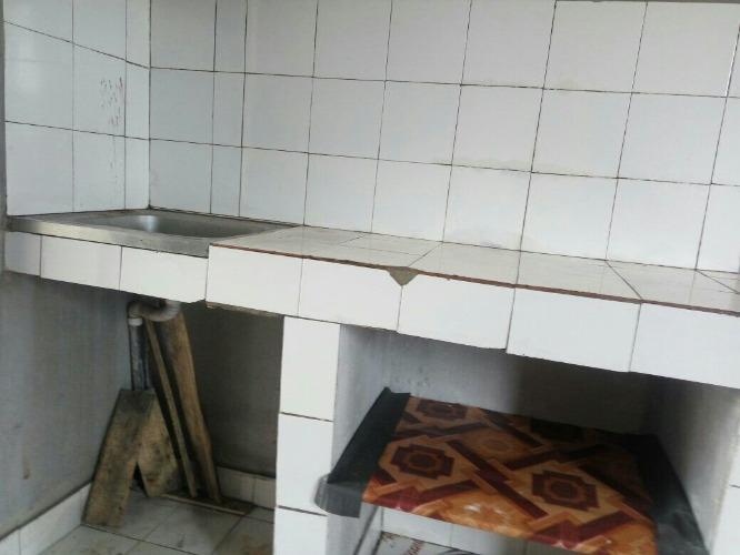 Situdio  ahofa ambohipo bord route pericplle  ...