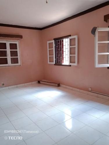 Trano mafatifaty Kely ahofa Amboditsiry 
 1g ...