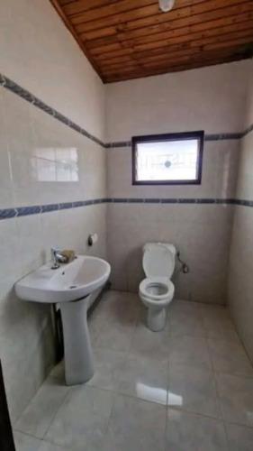 Villa basse ahofa alasora accès voiture akaik ...