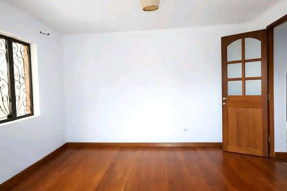 PPARTEMENT T4 HAUT STANDING – MAHAMASINA / FO ...