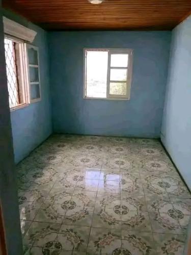 Trano ahofa alasora ambony Rihana accès voitu ...