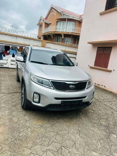 SORENTO 4 (4*2)Moteur diesel Boite automatiqu ...