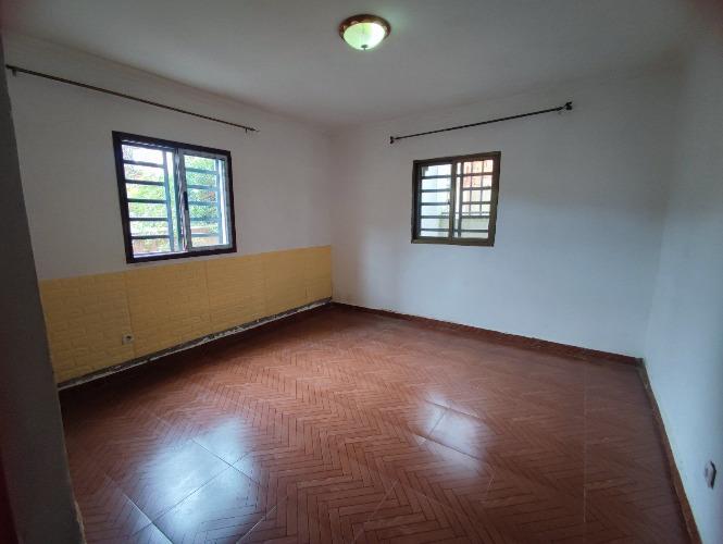  APPARTEMENT T3 
SOANIERANA 
 Un living 
  ...