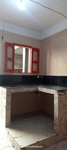 Trano Ahofa vao vita Andoharanofotsy.
 Efitr ...