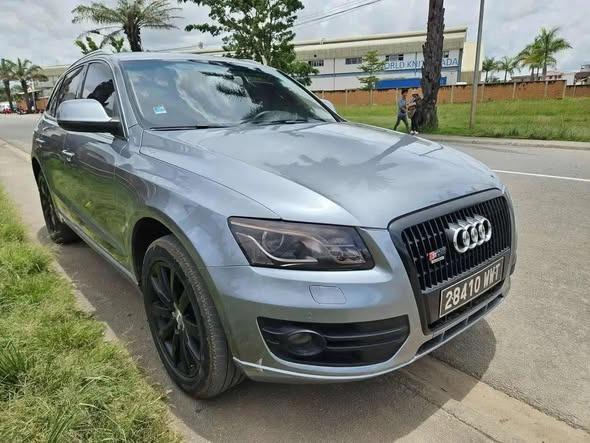 Audi Q5Moteur diesel TDi V6, Vitesse automati ...