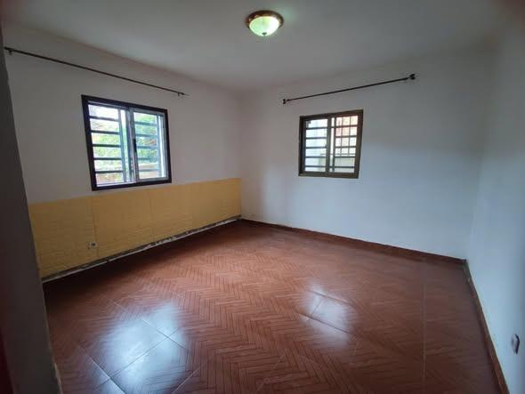  APPARTEMENT T3 
SOANIERANA 
 Un living 
  ...