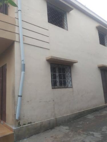 Trano mitokana miray tokotany ahofa  ampitata ...