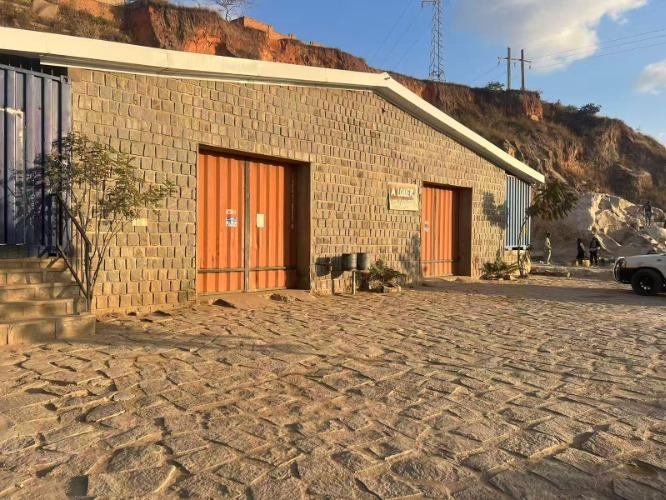 DÉPÔT À LOUER   BYPASS BORD DE LA ROUTE PRINC ...