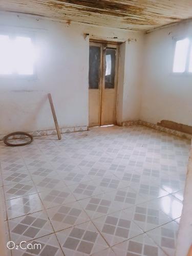 Trano apitan vavahadin Agro ambany ahofa 