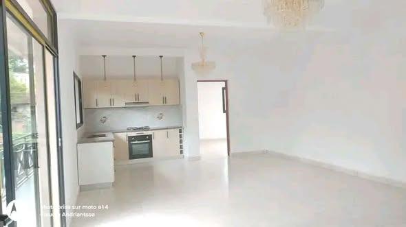 Appartement à louer
Andohanimandroseza
1er  ...