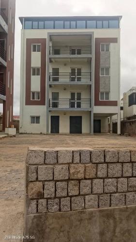 Deux Grand immeuble A louer Mandrimena Andoha ...