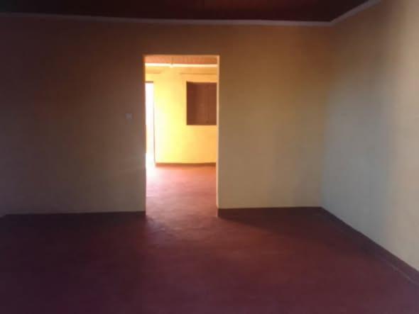 Trano ahofa Ambohimangakely ikianja Ambovokel ...