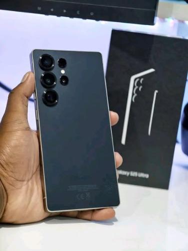 Xiaomi mi11 ultra
12/256
zoom 120X(mahita v ...